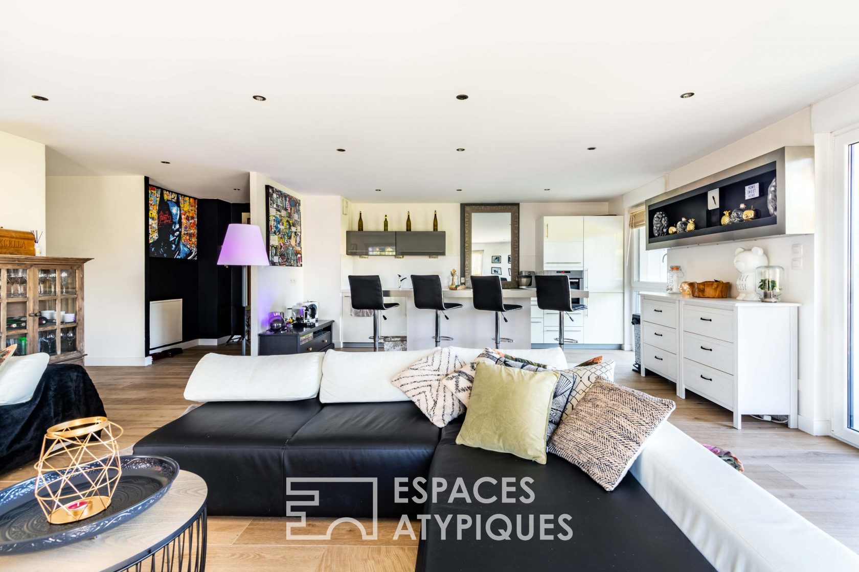 Appartement contemporain et son hammam