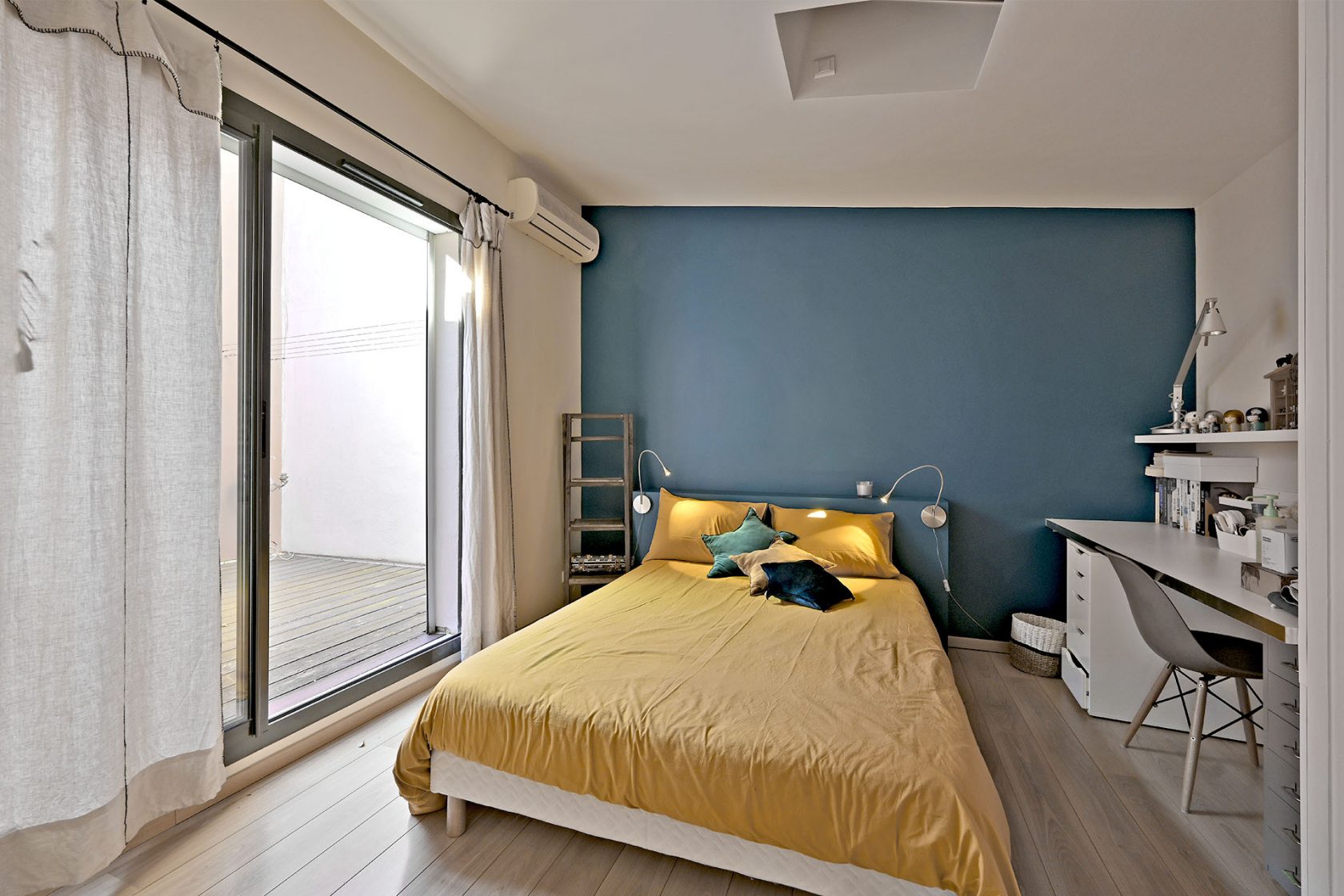 Bright loft with garden in the heart of the city