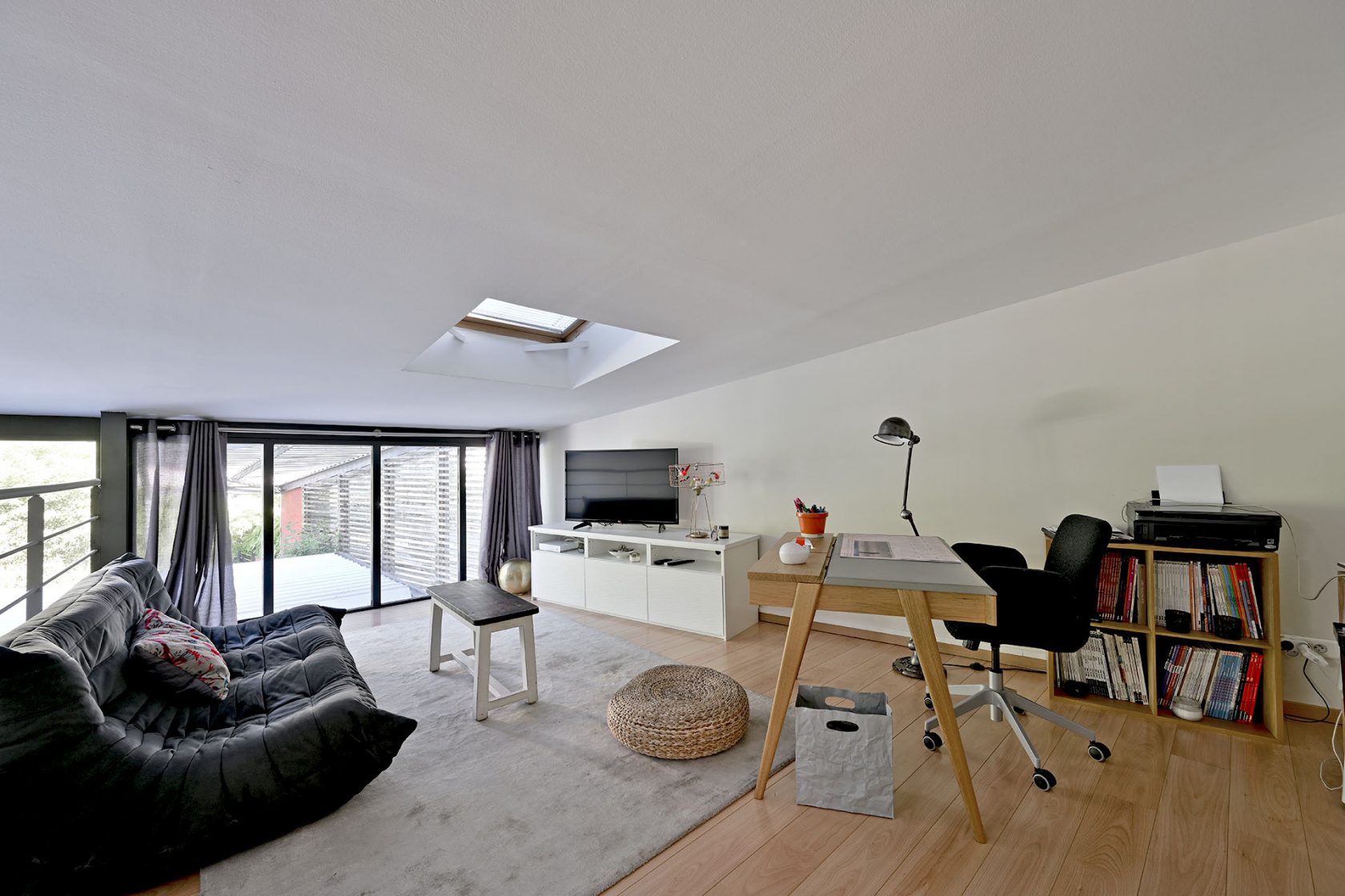 Bright loft with garden in the heart of the city