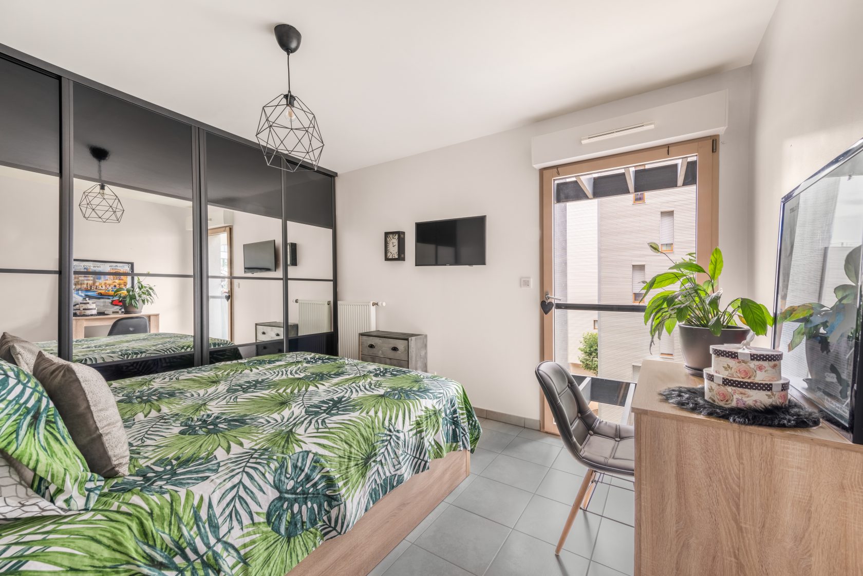 Contemporary apartment with terrace