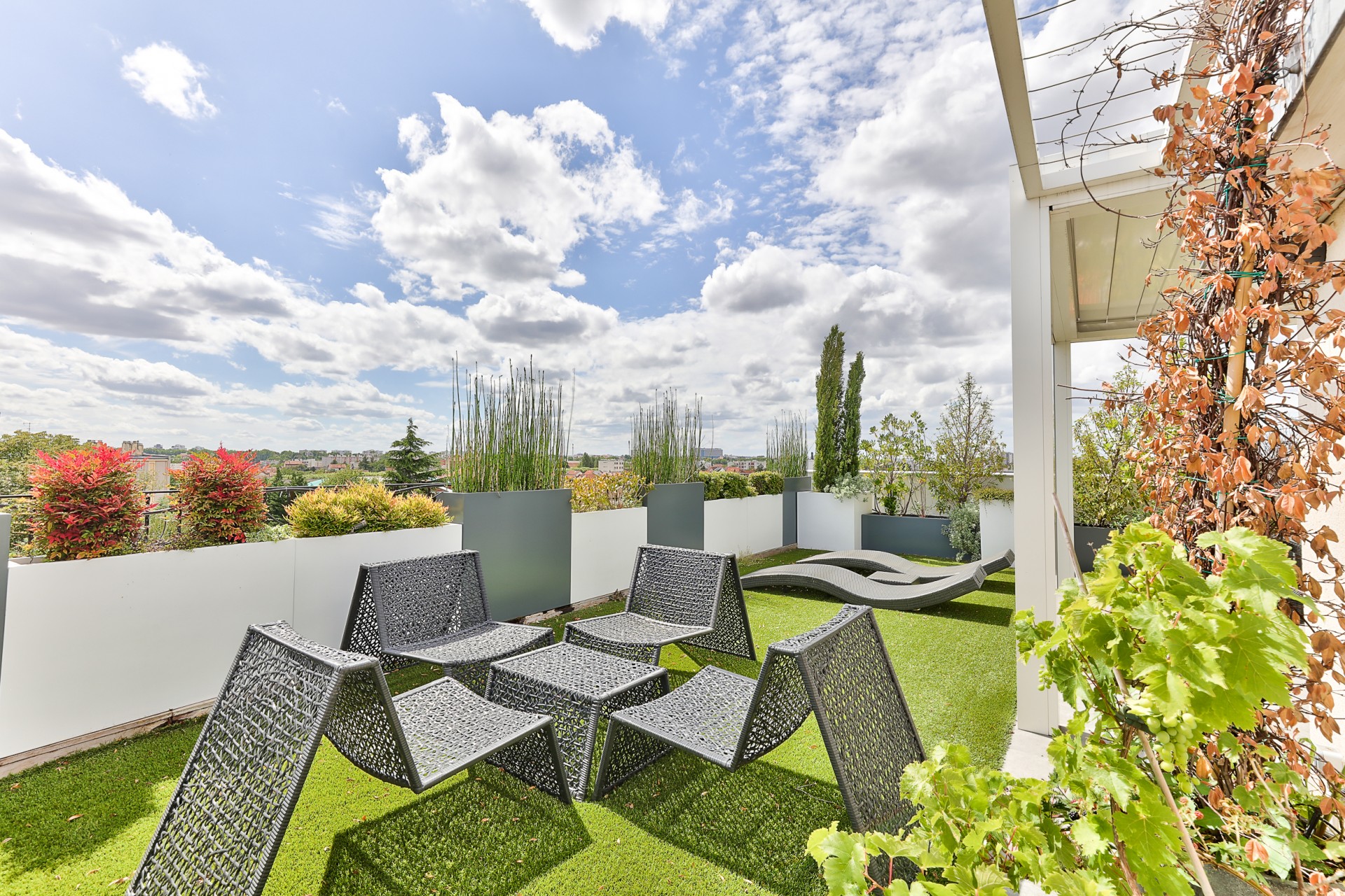 Vente Rooftop avec vue à 360° à SAINT MAUR DES FOSSES 80 m2 Espaces