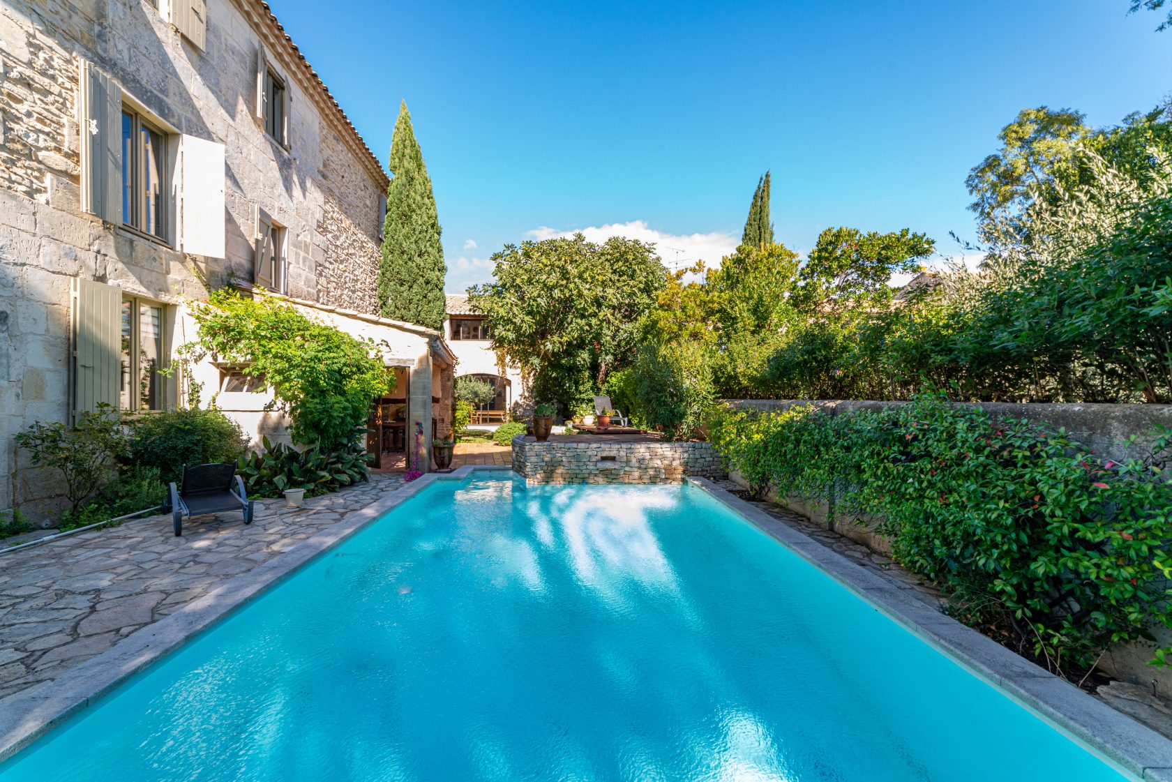 Warm 18th century farmhouse in the heart of a preserved village