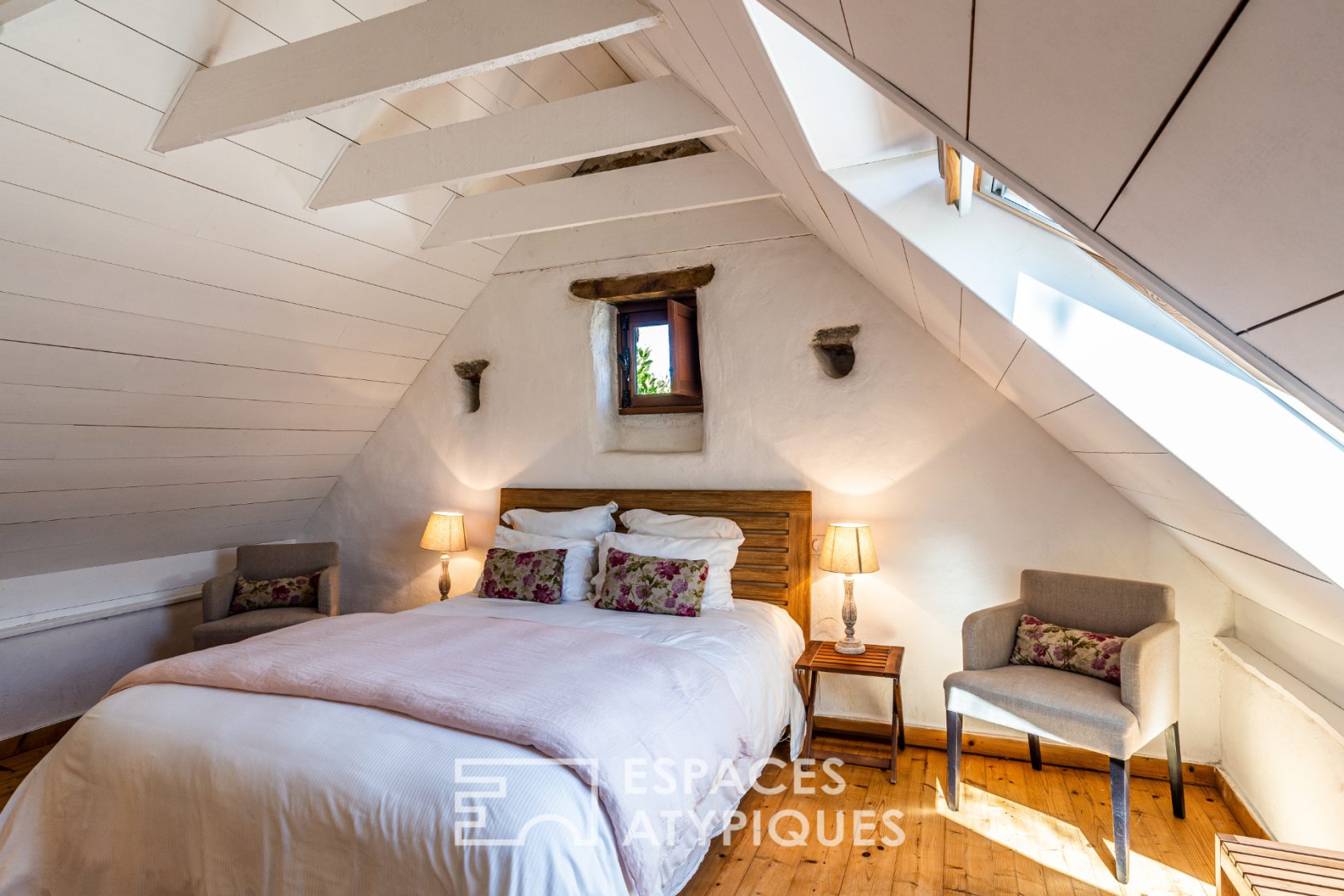 Ineffable ferme de Tisserand réhabilitée et son domaine  luxuriant