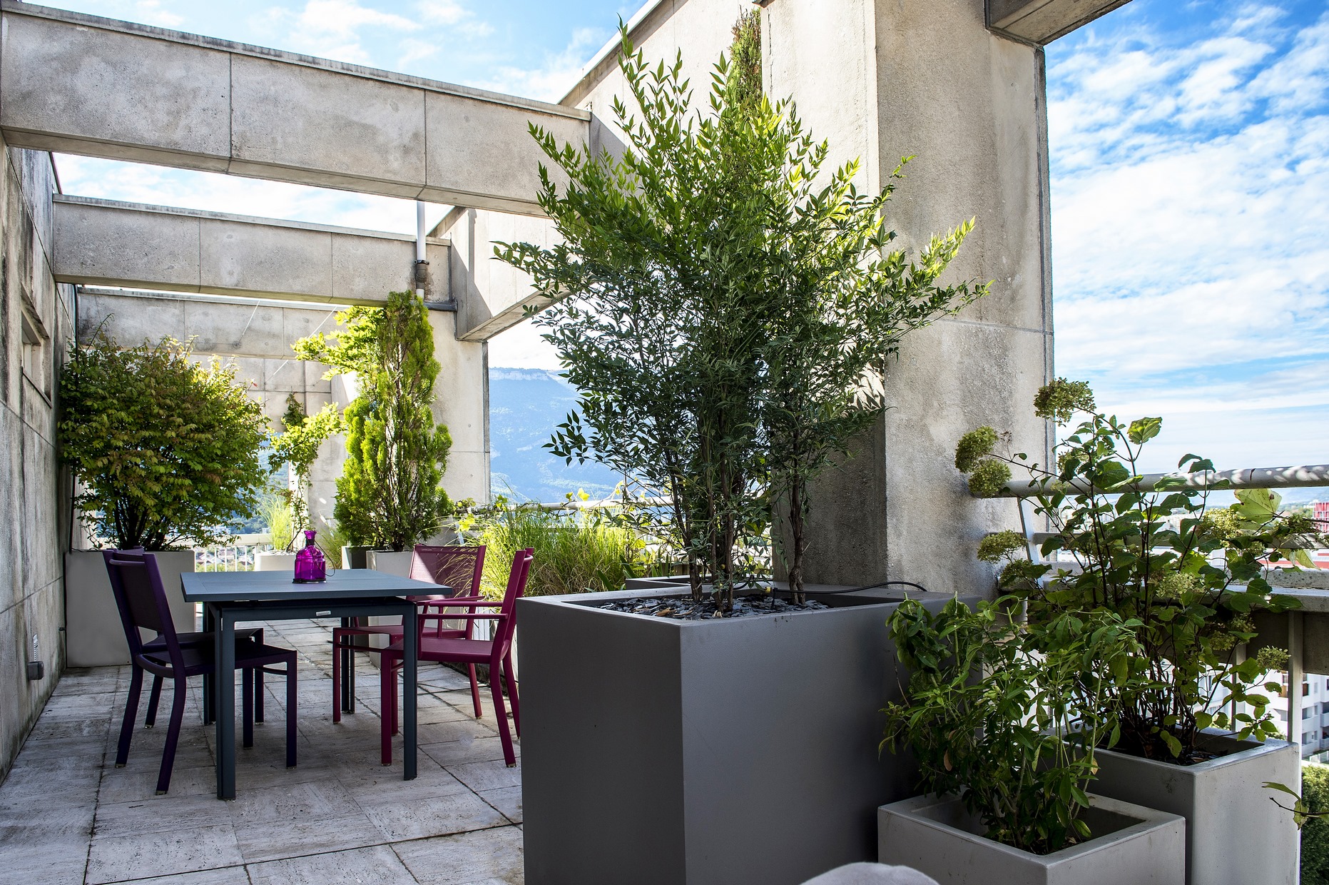 Appartement-terrasse rénové – vue panoramique