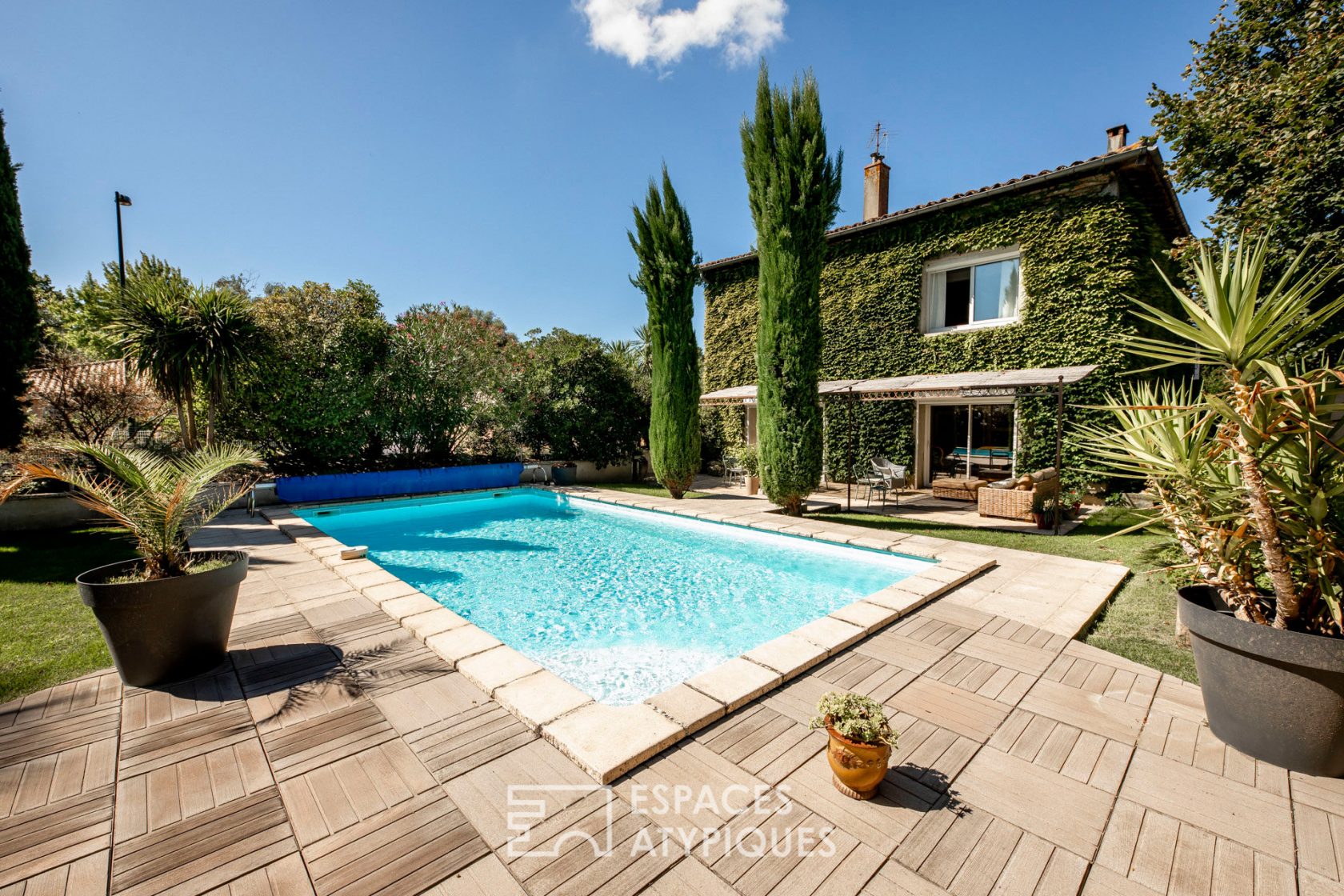 Maison de maître rénovée avec piscine