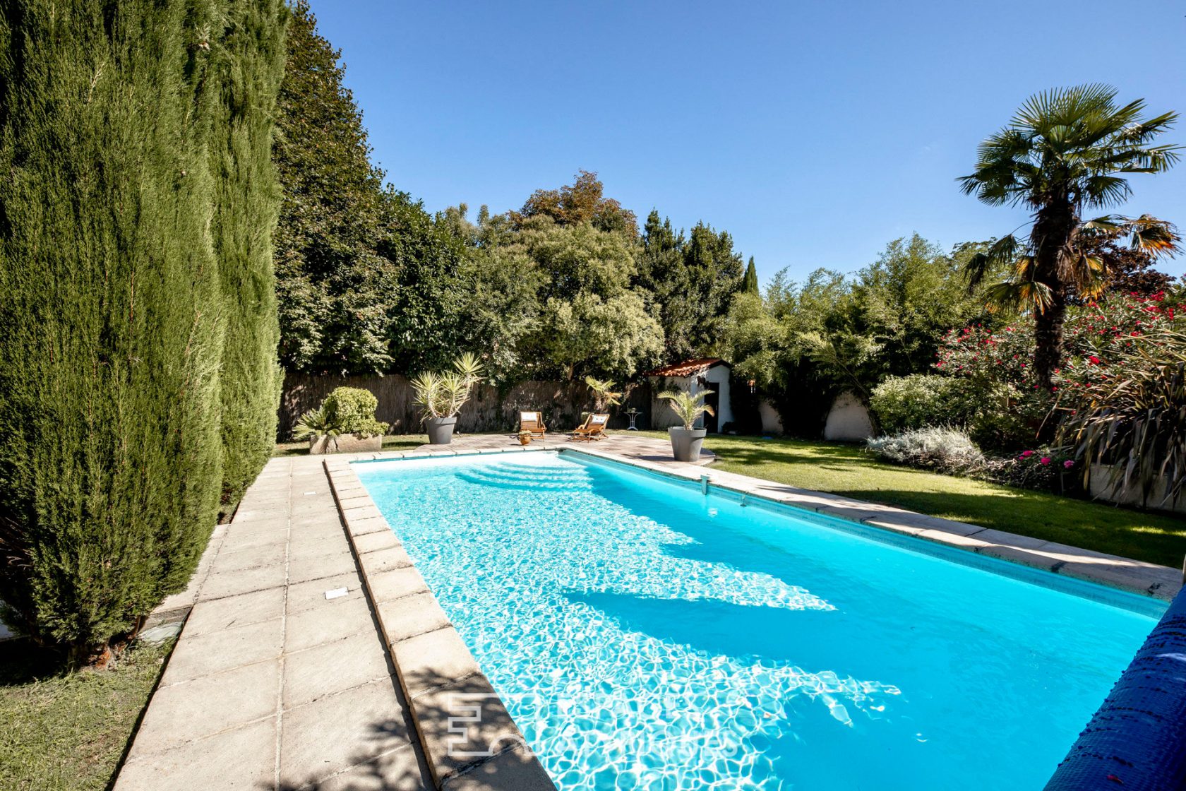 Maison de maître rénovée avec piscine