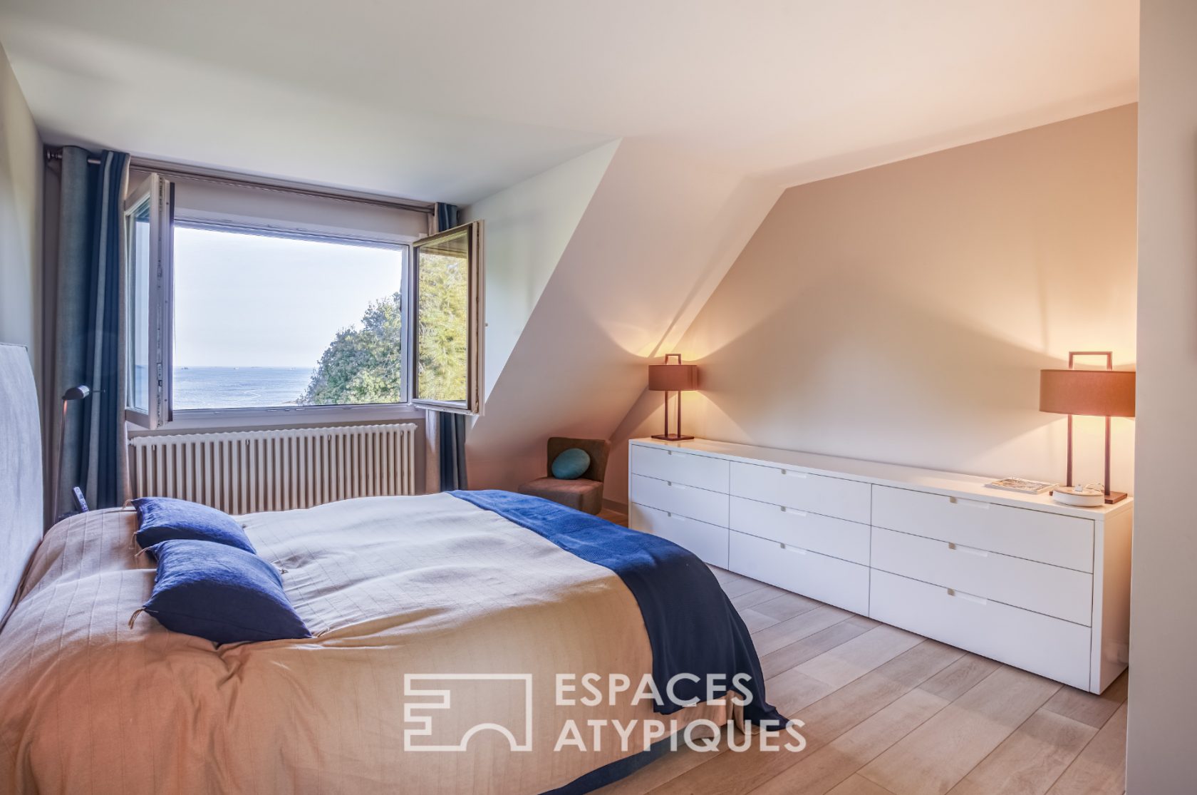 Exceptional residence with design finishes