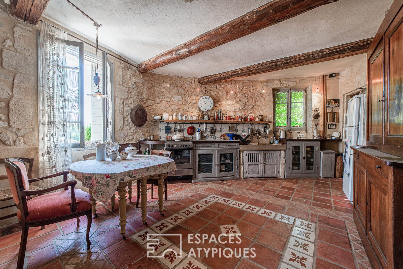 Artist’s house out of time