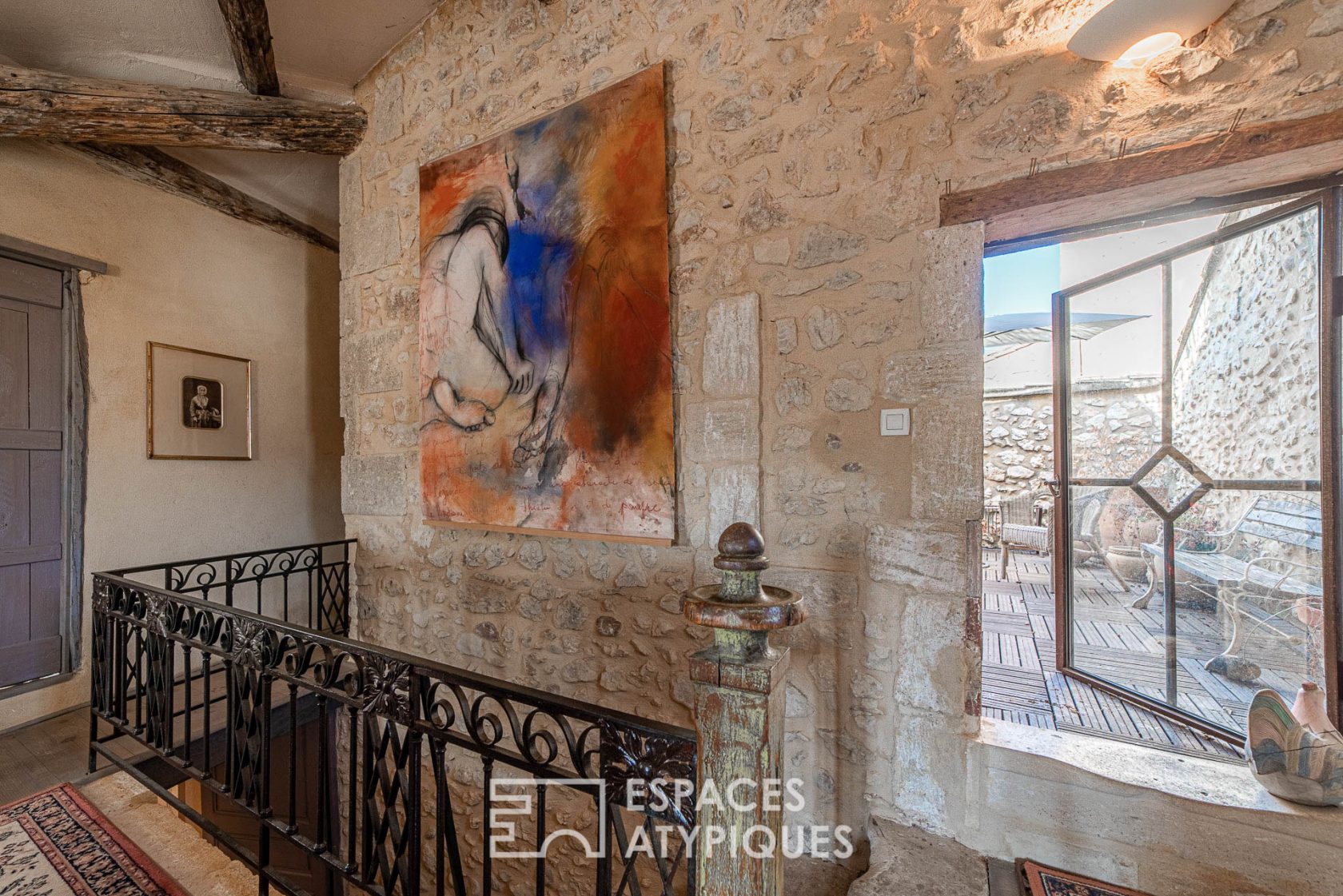 Artist’s house out of time