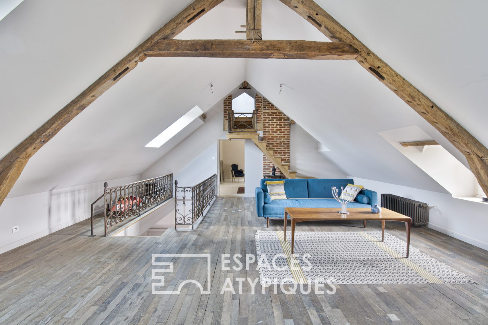 Ancien presbytère entièrement rénové