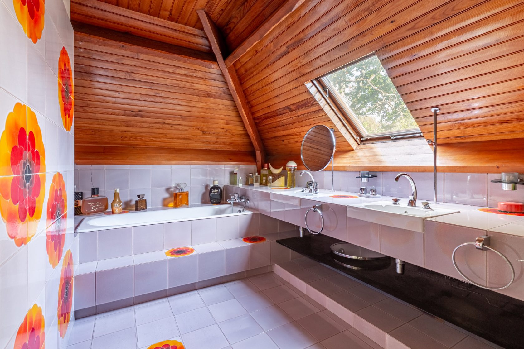 1970s house with landscaped garden
