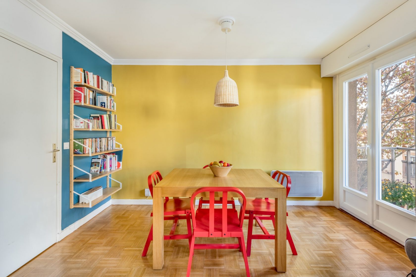 Appartement avec balcon proche place Guichard