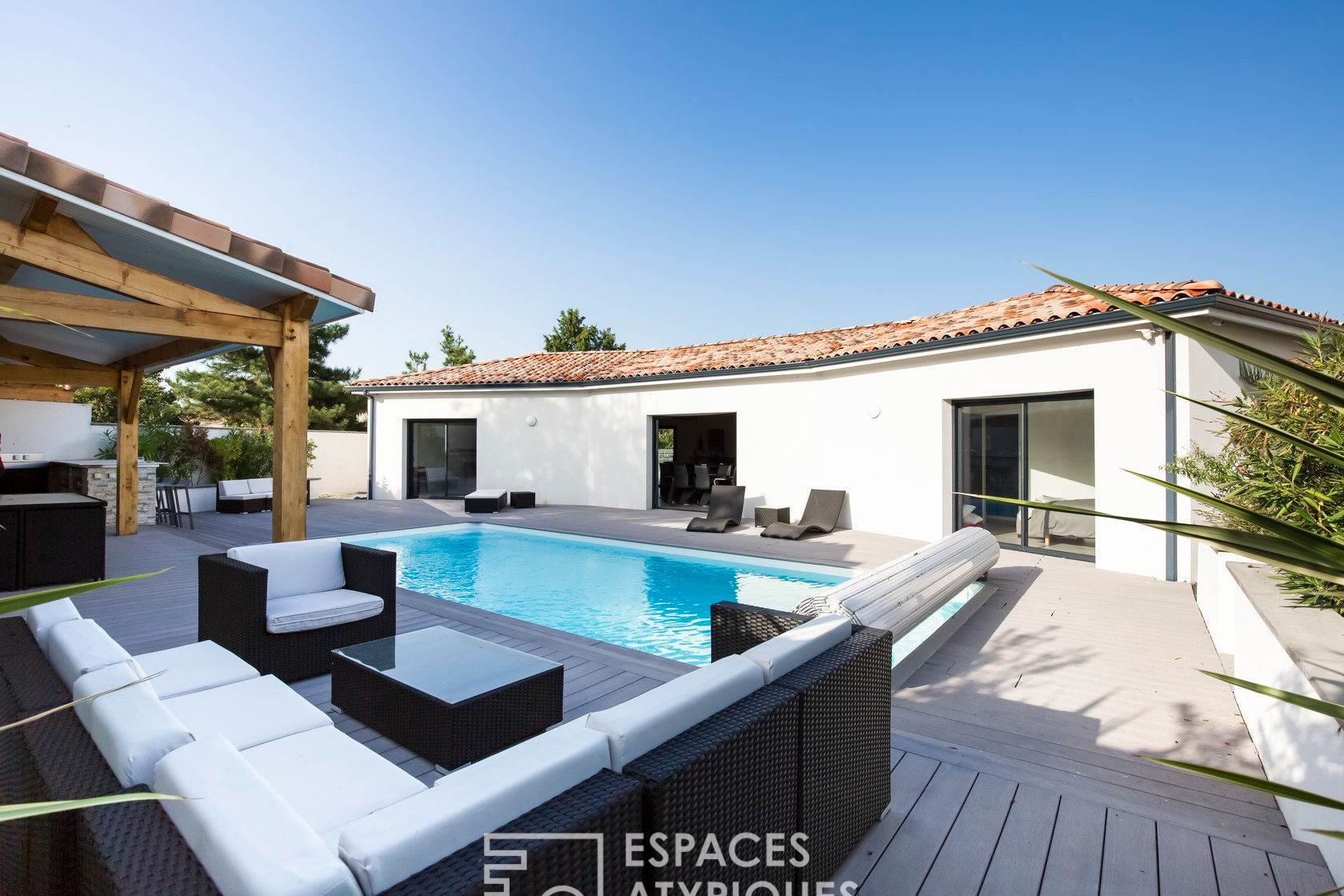 Maison contemporaine avec piscine aux portes de Toulouse