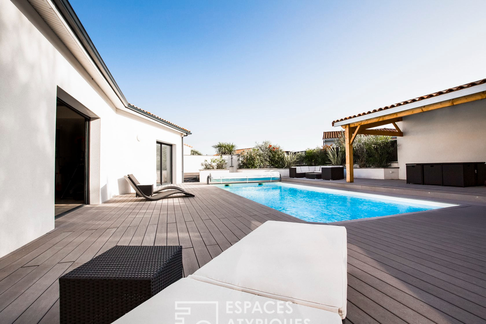 Maison contemporaine avec piscine aux portes de Toulouse