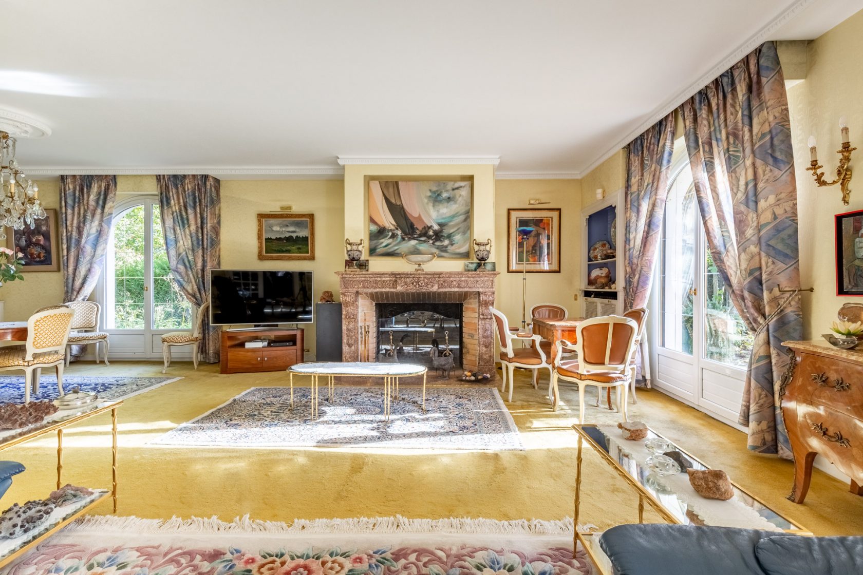 1970s house with landscaped garden