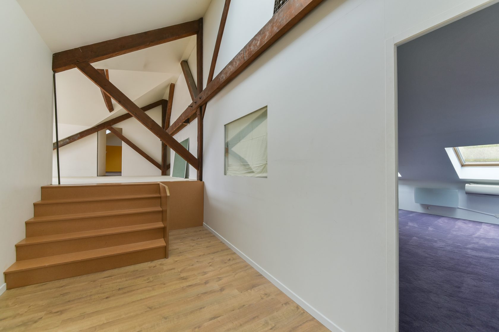 THE GARAGE – Maison façon Loft contemporain et son jardin