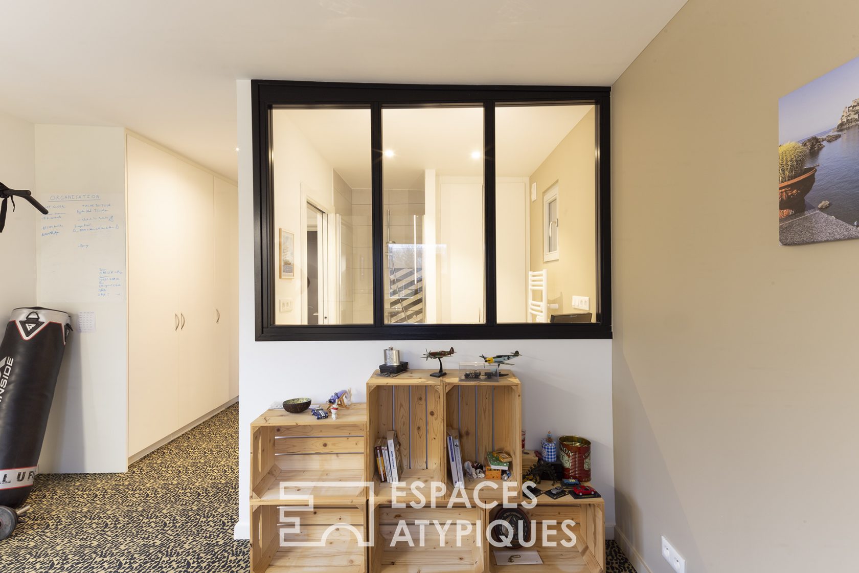 Bioclimatic timber-frame architect’s house