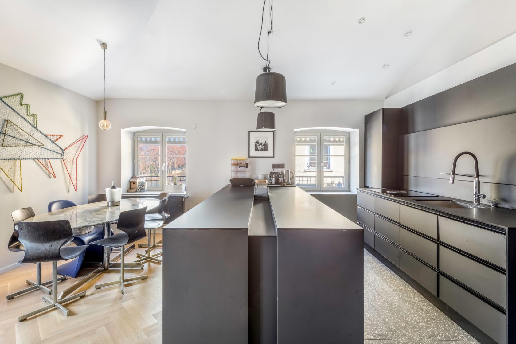 Appartement rénové avec vue sur l’Ile Barbe