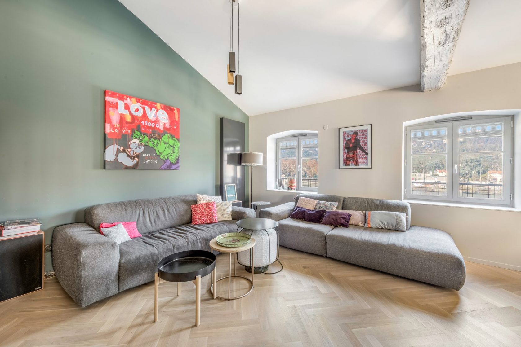 Appartement rénové avec vue sur l’Ile Barbe