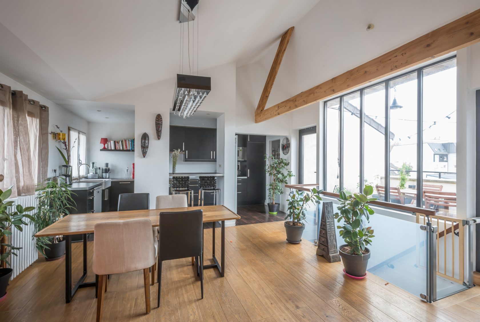 Last duplex with terrace