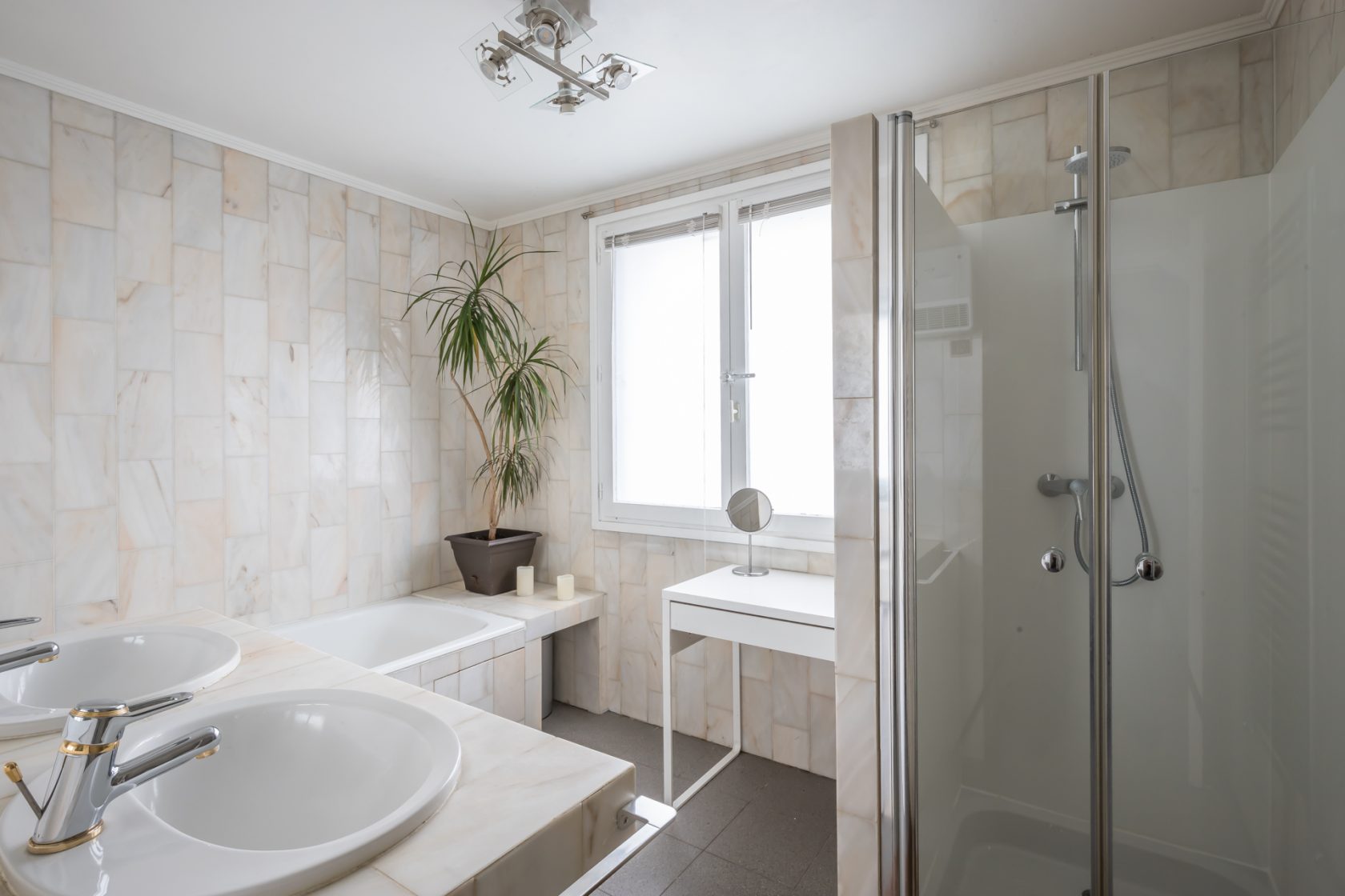 House with panoramic views of the Seine and Paris