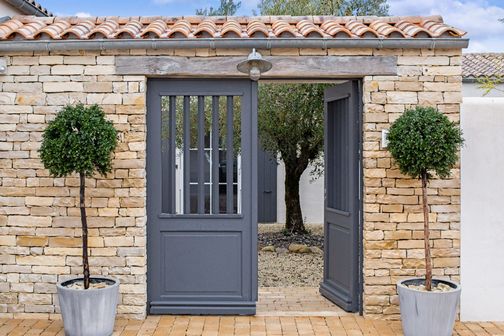 Contemporaine de bord de mer