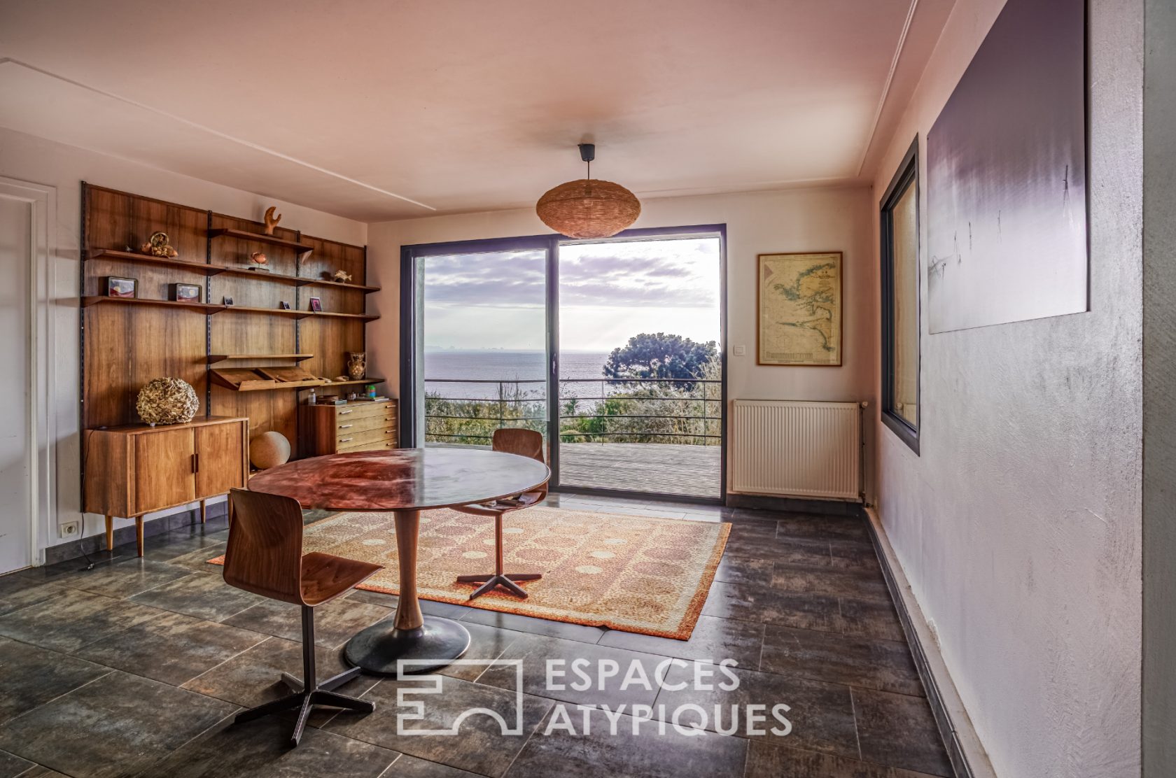 Propriété silencieuse avec vue mer panoramique