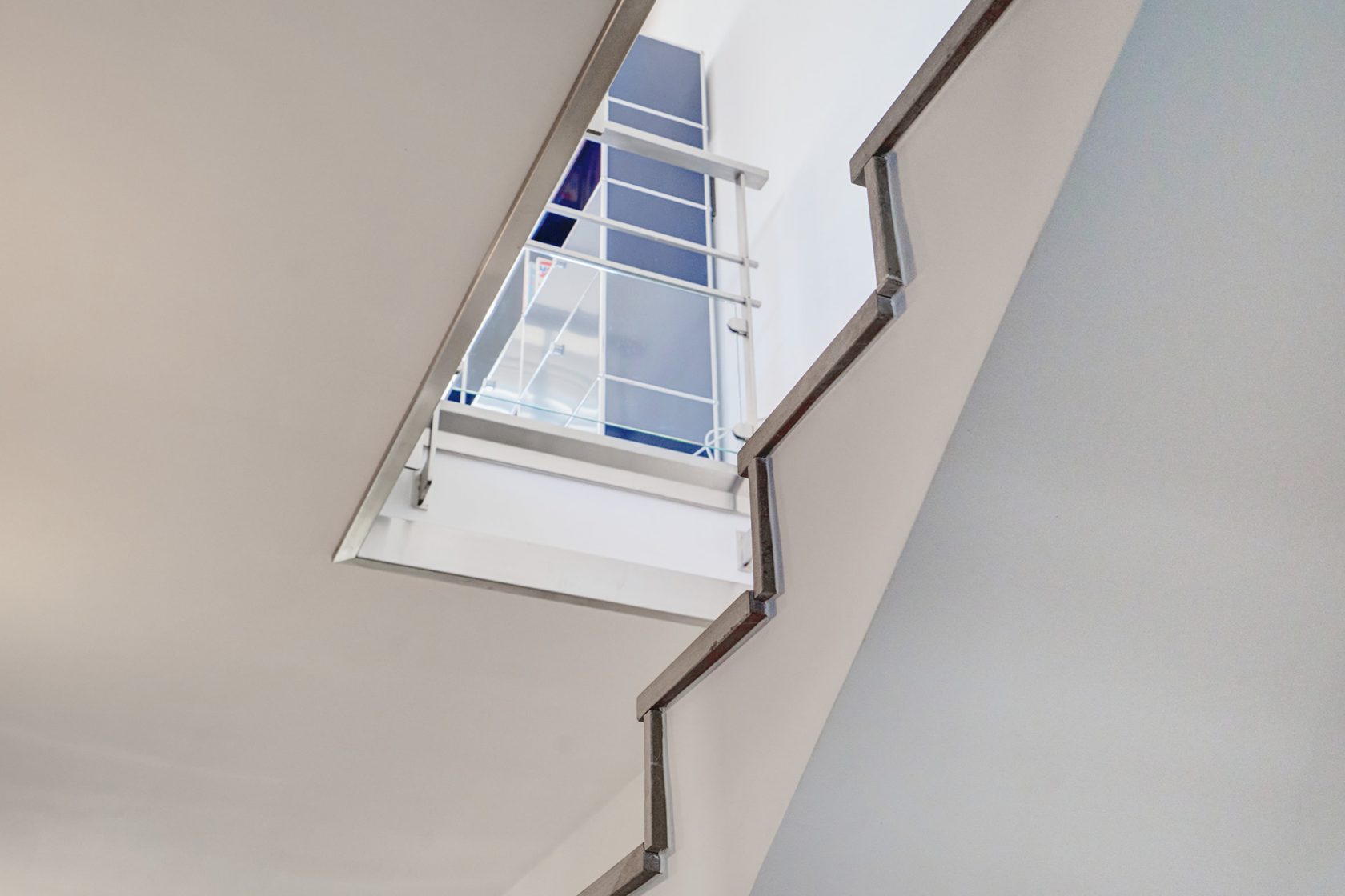 Maison d’architecte avec extérieur en ville