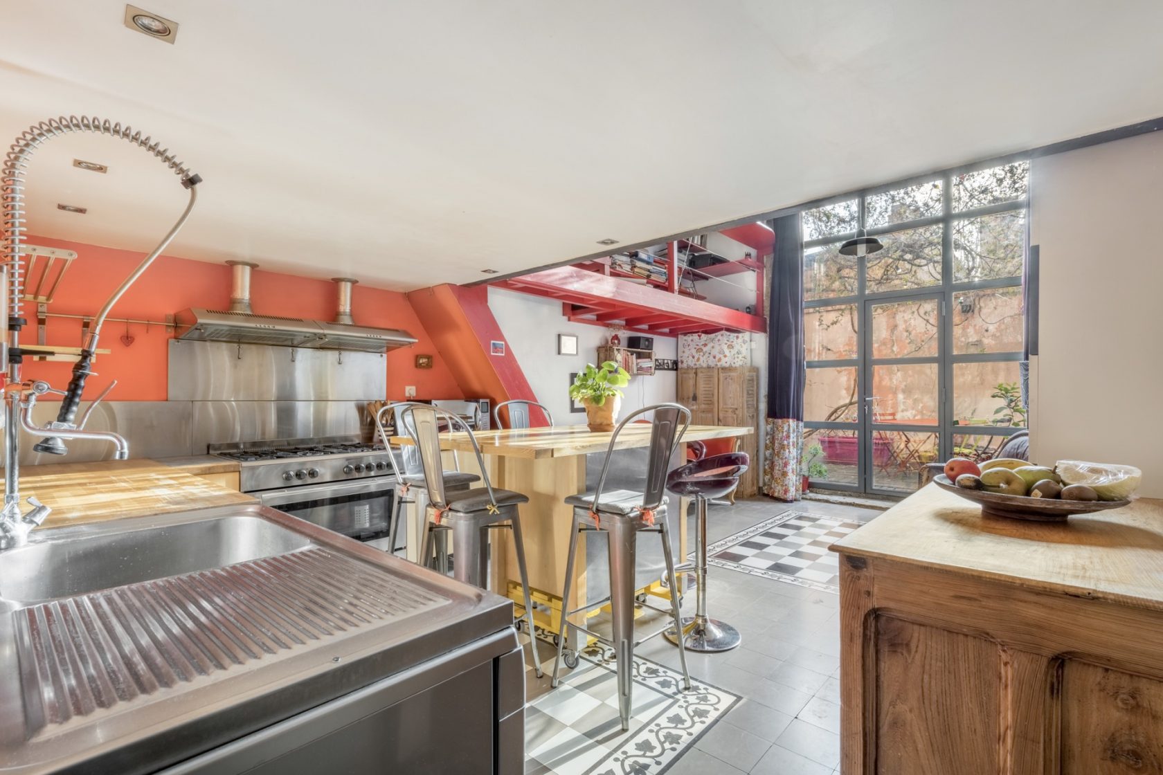 Loft avec terrasse