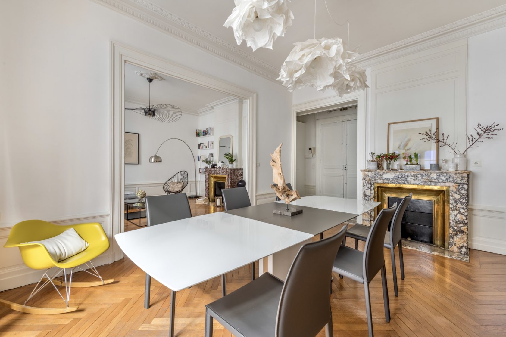 Bourgeois renovated close to the metro