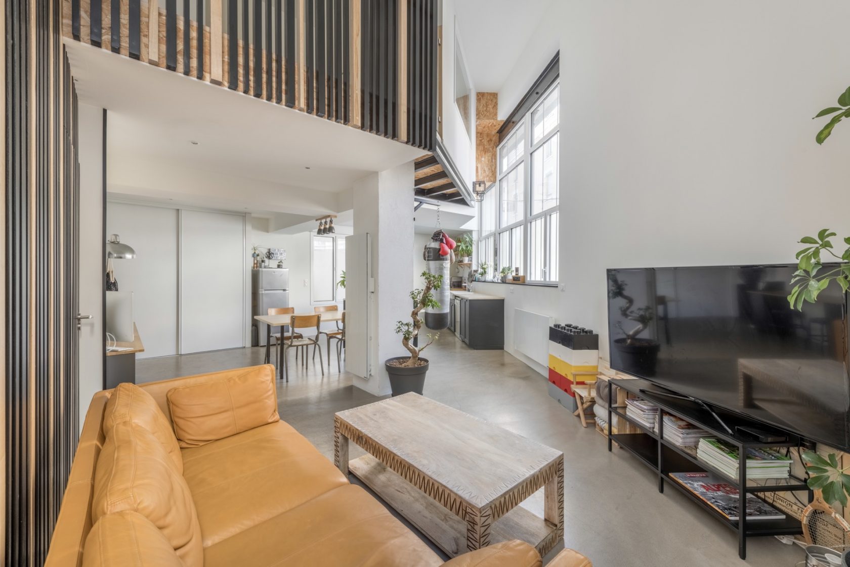 Loft dans un ancien entrepôt secteur Jean Macé