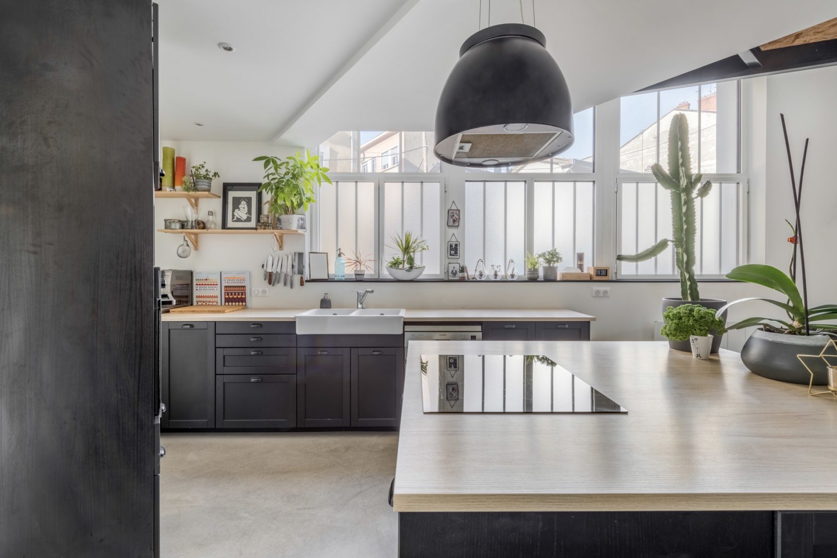 Loft dans un ancien entrepôt secteur Jean Macé