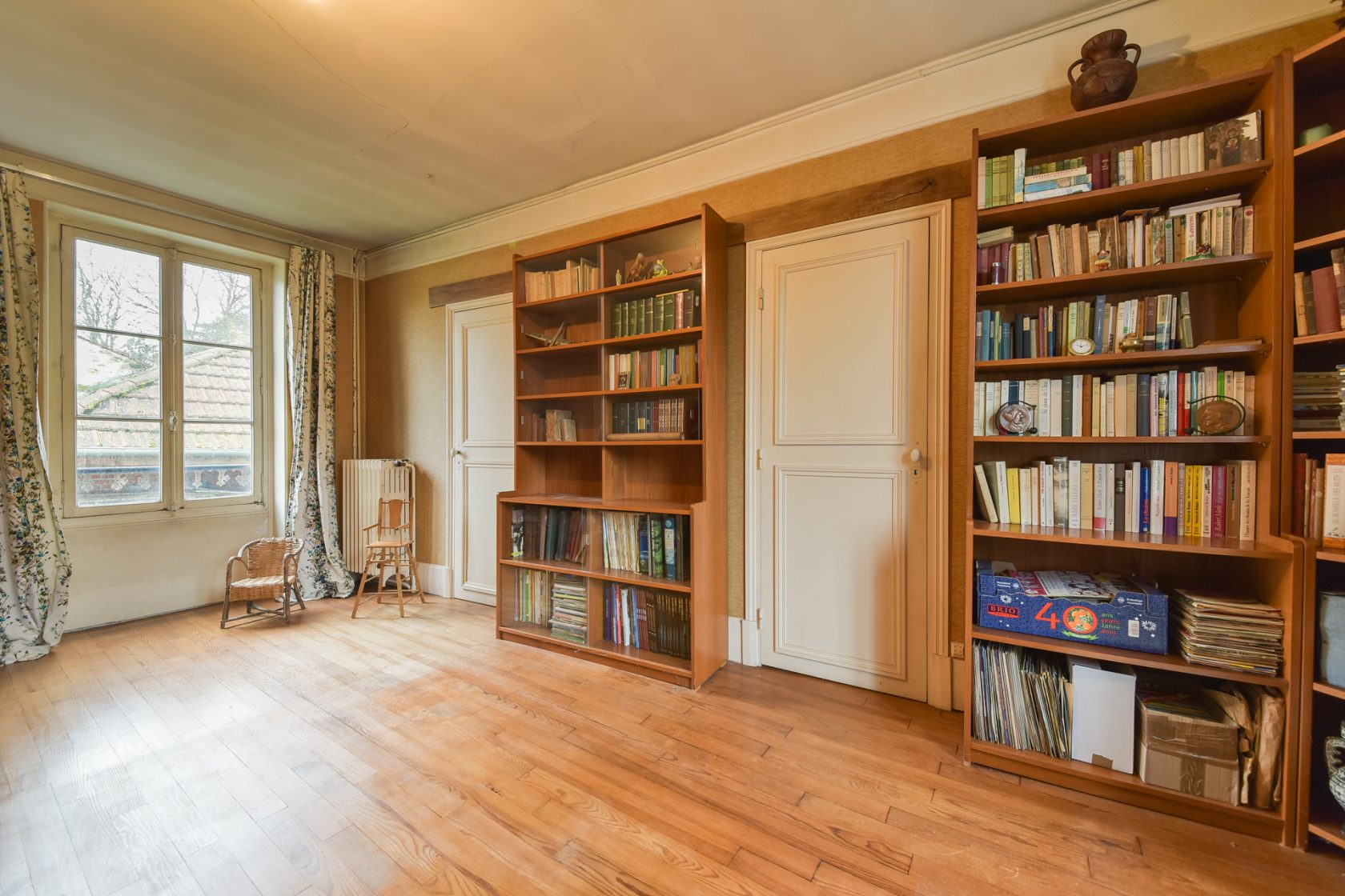 Maison bourgeoise, au calme, à rénover