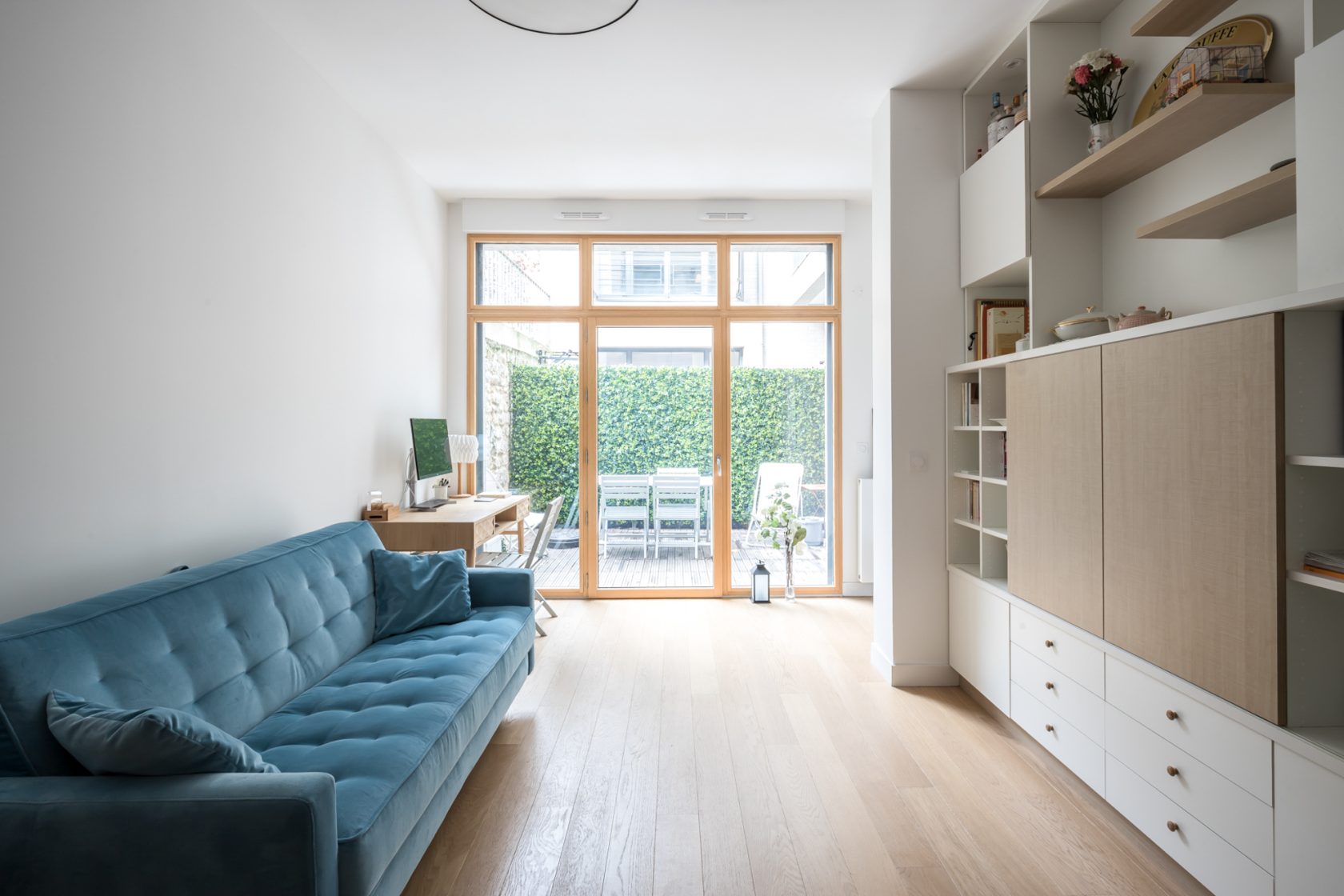 Contemporary duplex with terrace