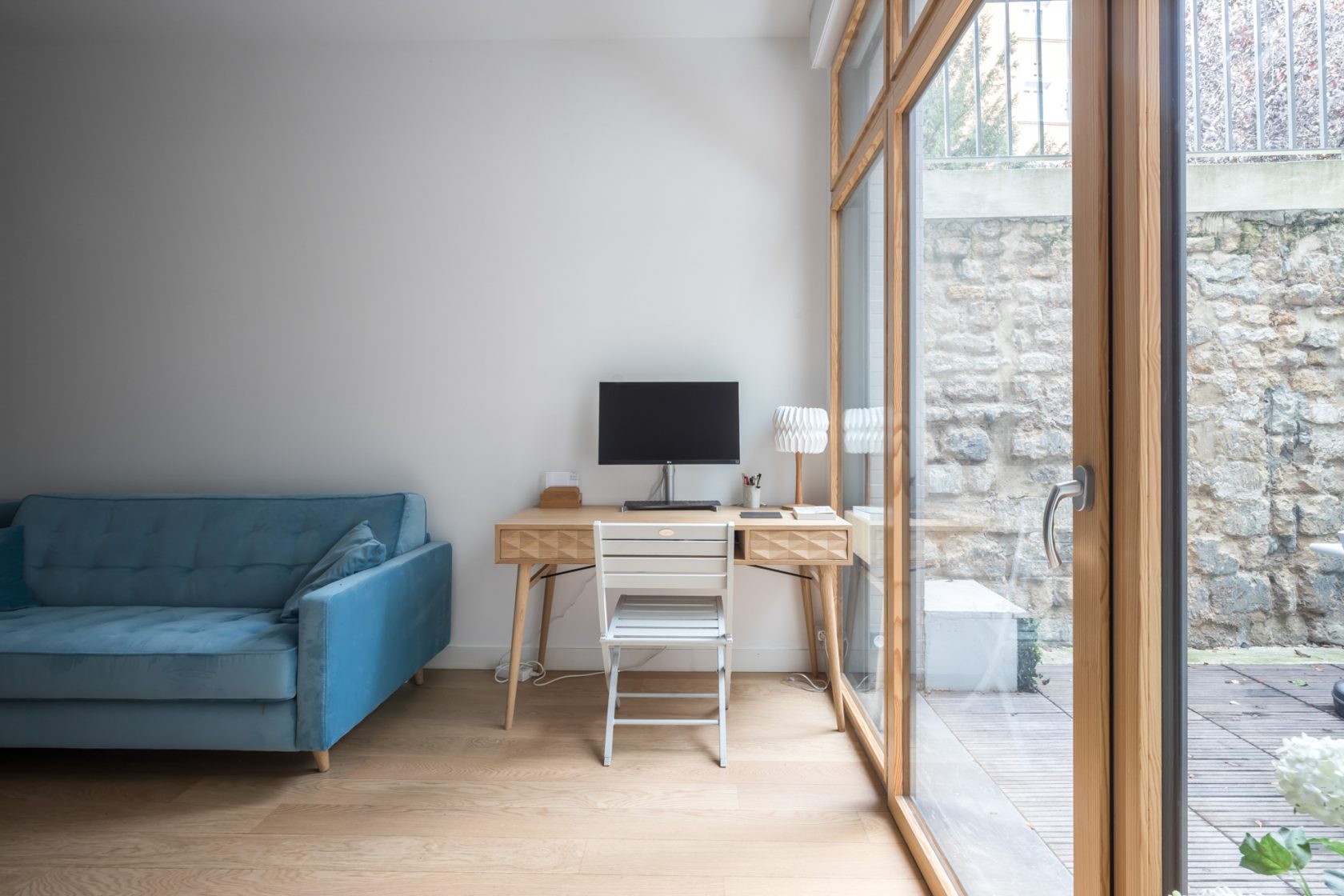 Contemporary duplex with terrace
