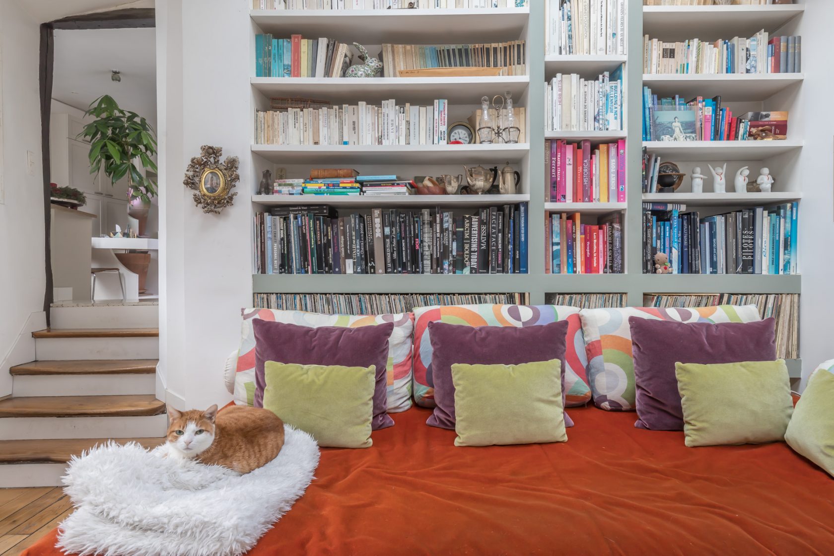 Contemporary apartment in passage