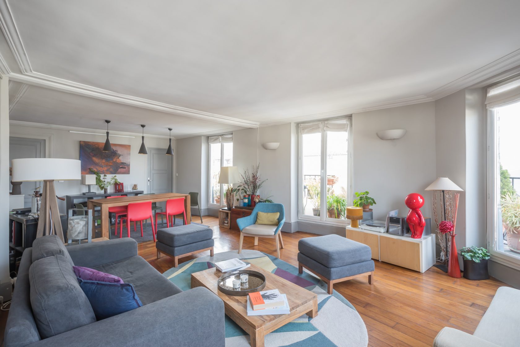 Appartement d’angle avec balcon et vue