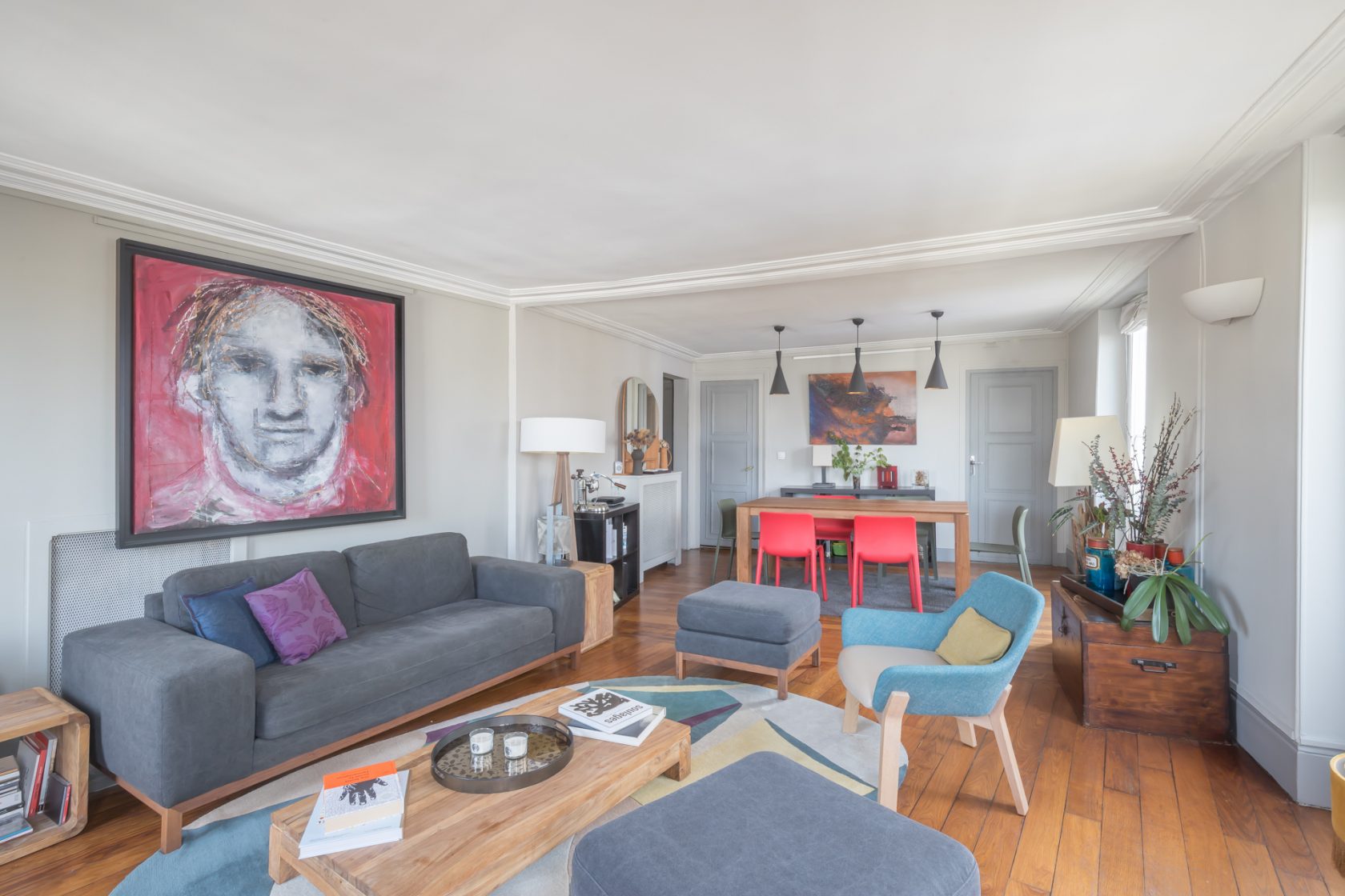 Appartement d’angle avec balcon et vue