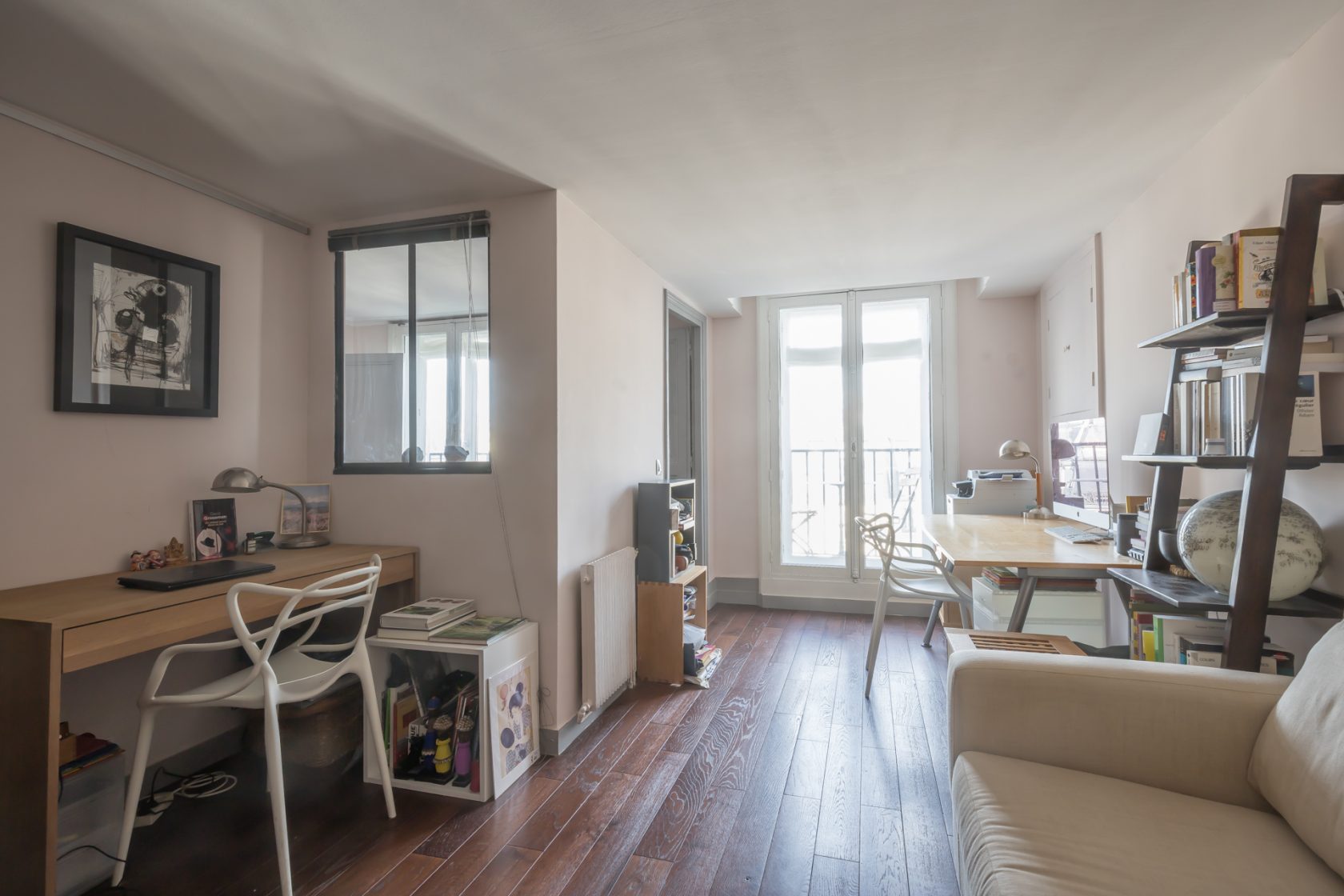 Appartement d’angle avec balcon et vue