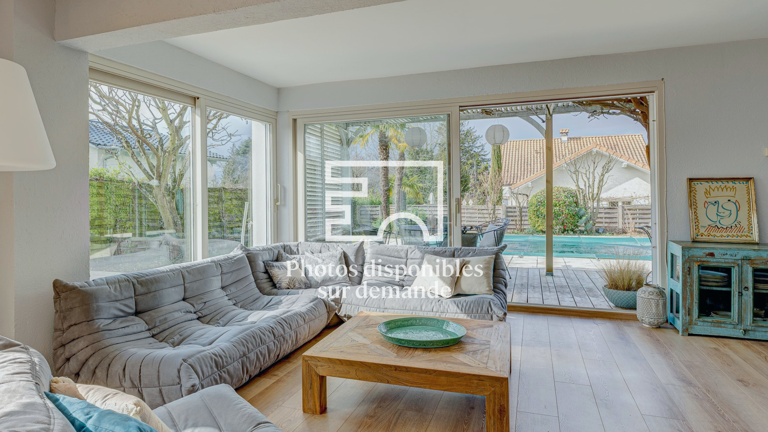 Maison contemporaine avec piscine