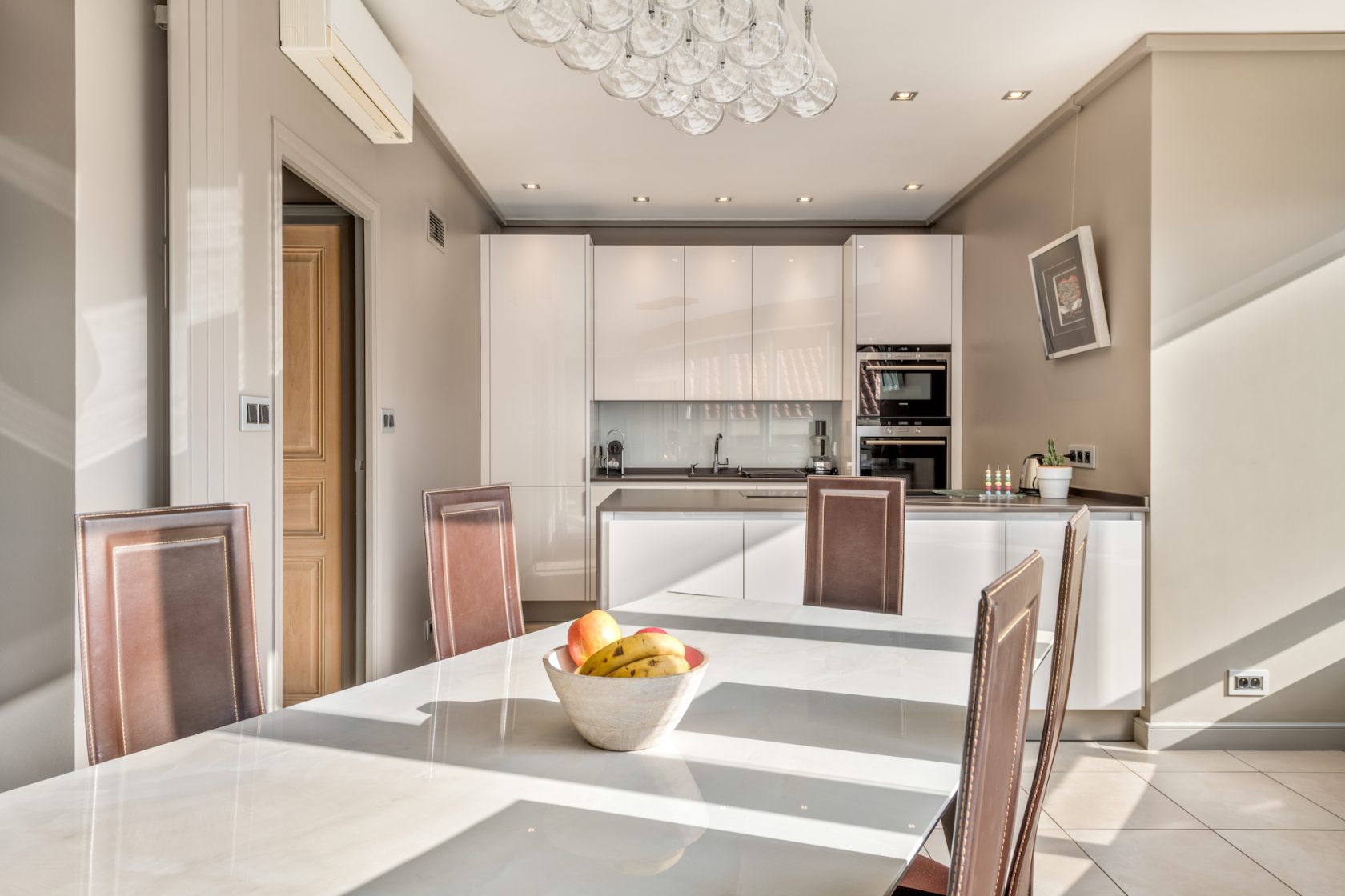 Appartement d’architecte avec terrasse et vue sur l’Opéra