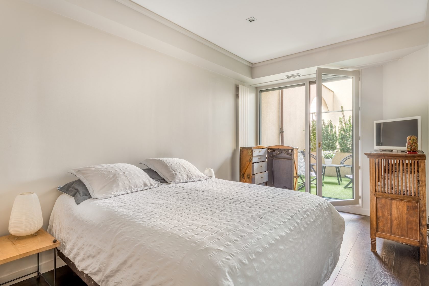 Appartement d’architecte avec terrasse et vue sur l’Opéra