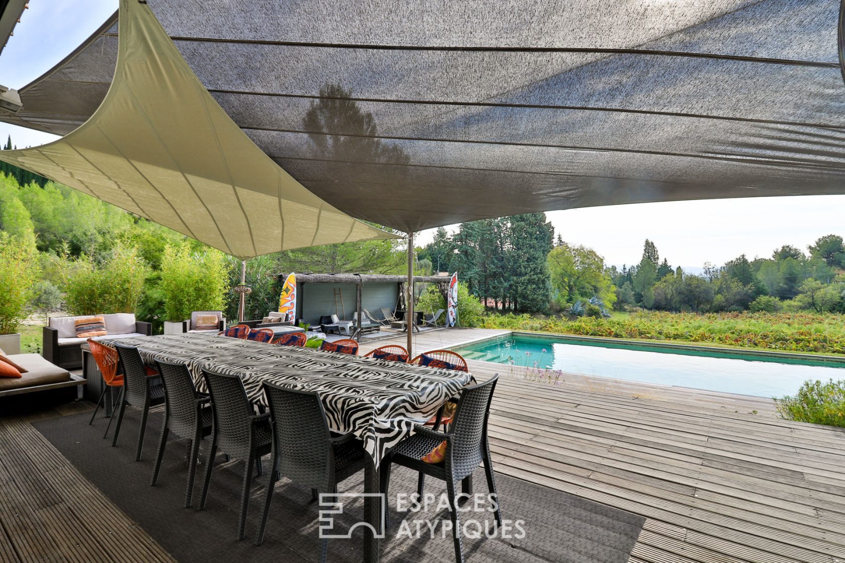 Contemporary single storey with vineyard in AOC Bandol