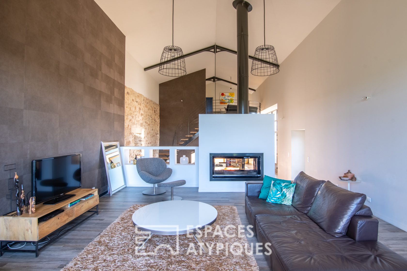 Ensemble d’habitations chics et contemporaines