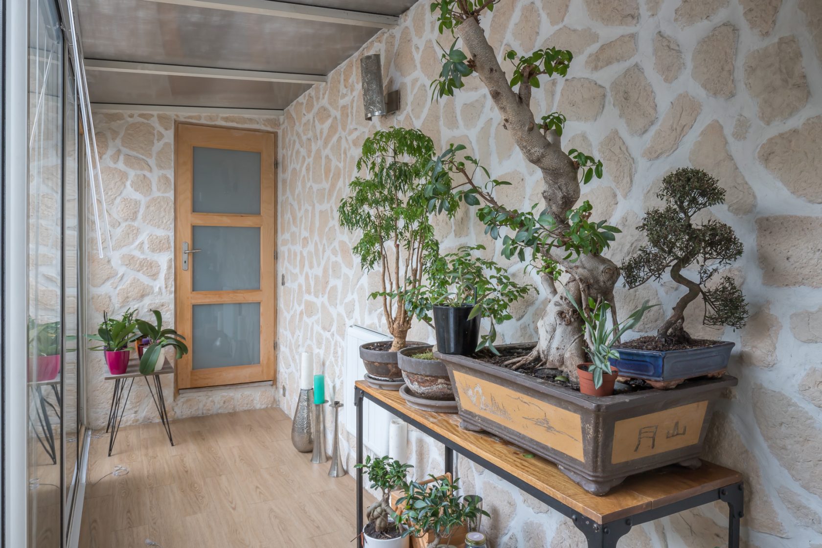 Loft house with paved courtyard
