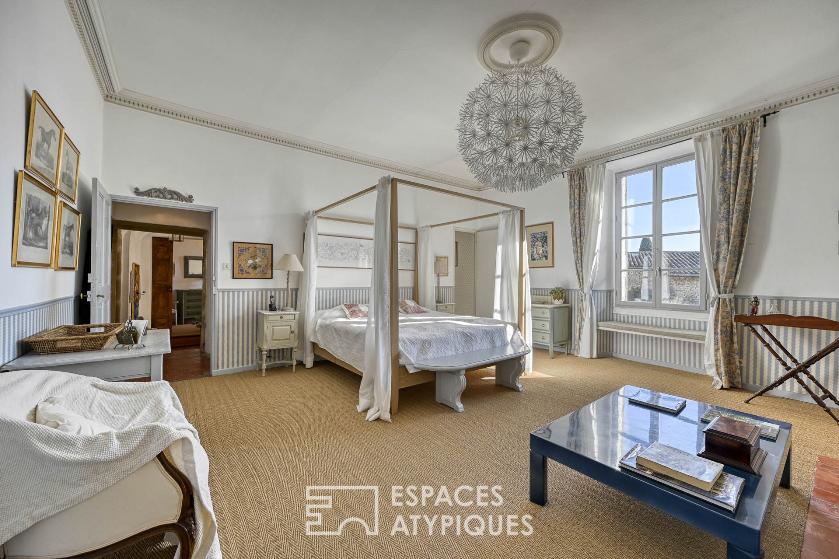 17th century bourgeois farmhouse with garden in the heart of the historic center