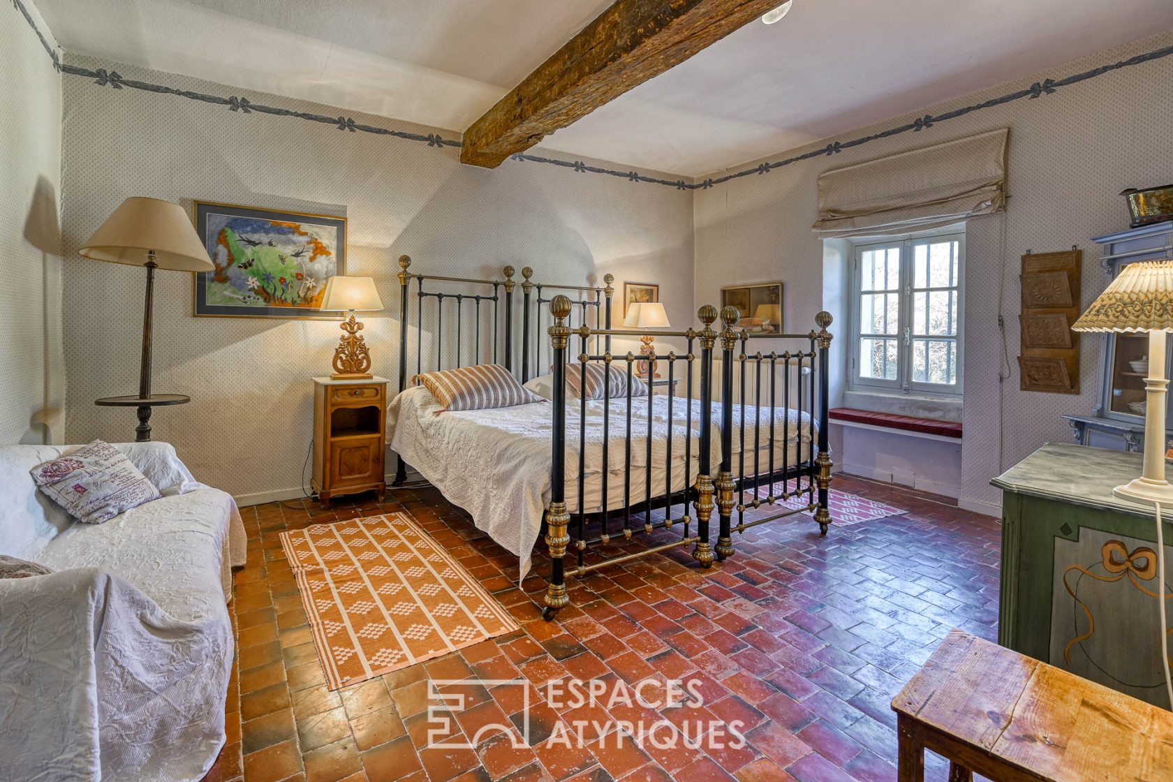 17th century bourgeois farmhouse with garden in the heart of the historic center