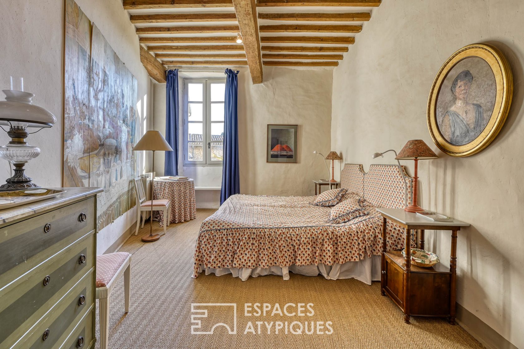 17th century bourgeois farmhouse with garden in the heart of the historic center