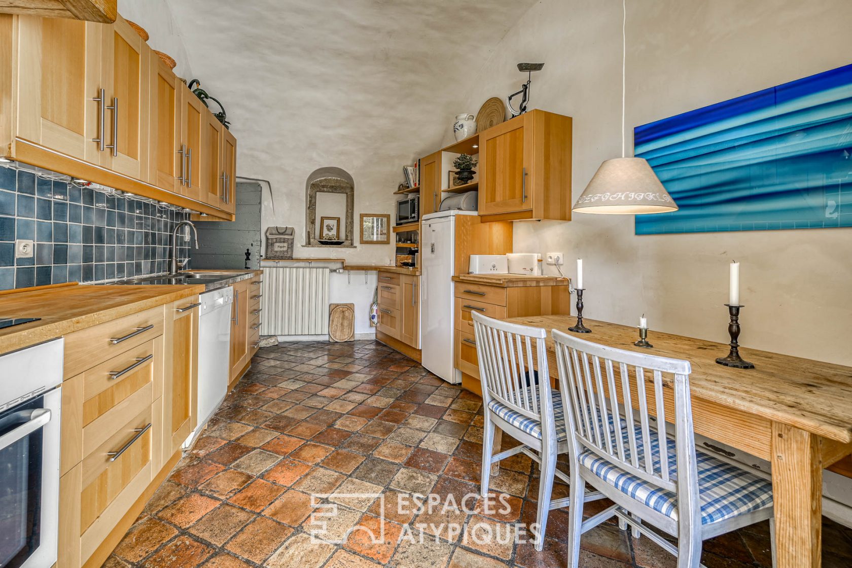 17th century bourgeois farmhouse with garden in the heart of the historic center