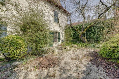 Bourgeois property to renovate